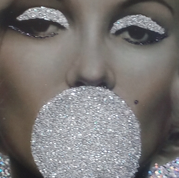 Victoria V Other - Dun Na. If you like it buy it. Looks gorgeous